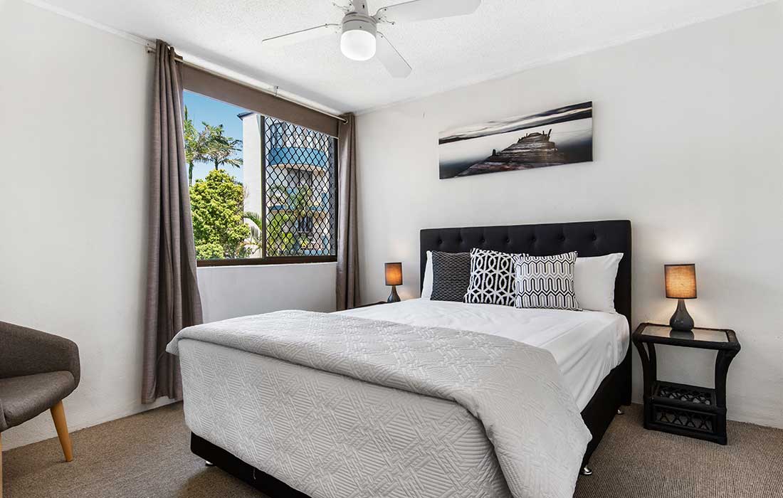 Two Bedroom Alexandra Headland Apartments